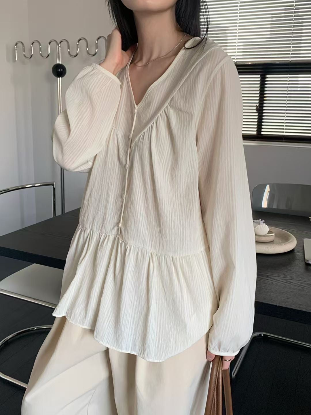 Sena Blouse / 暗紋薄長袖🫧