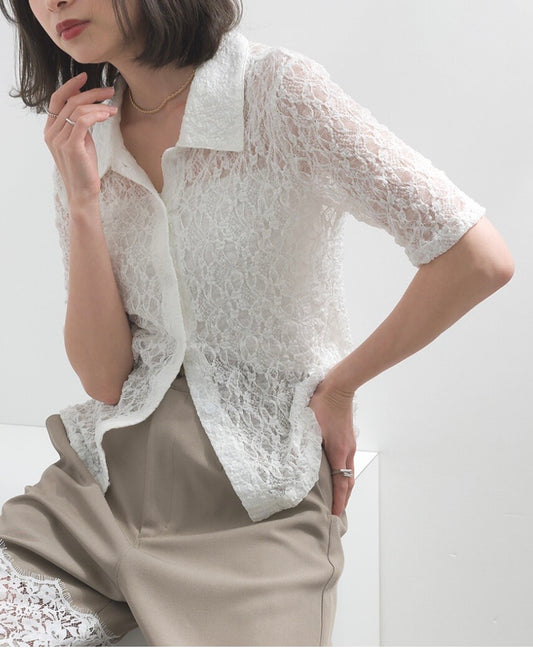 Lace Short-Sleeved Top 🪿🤍