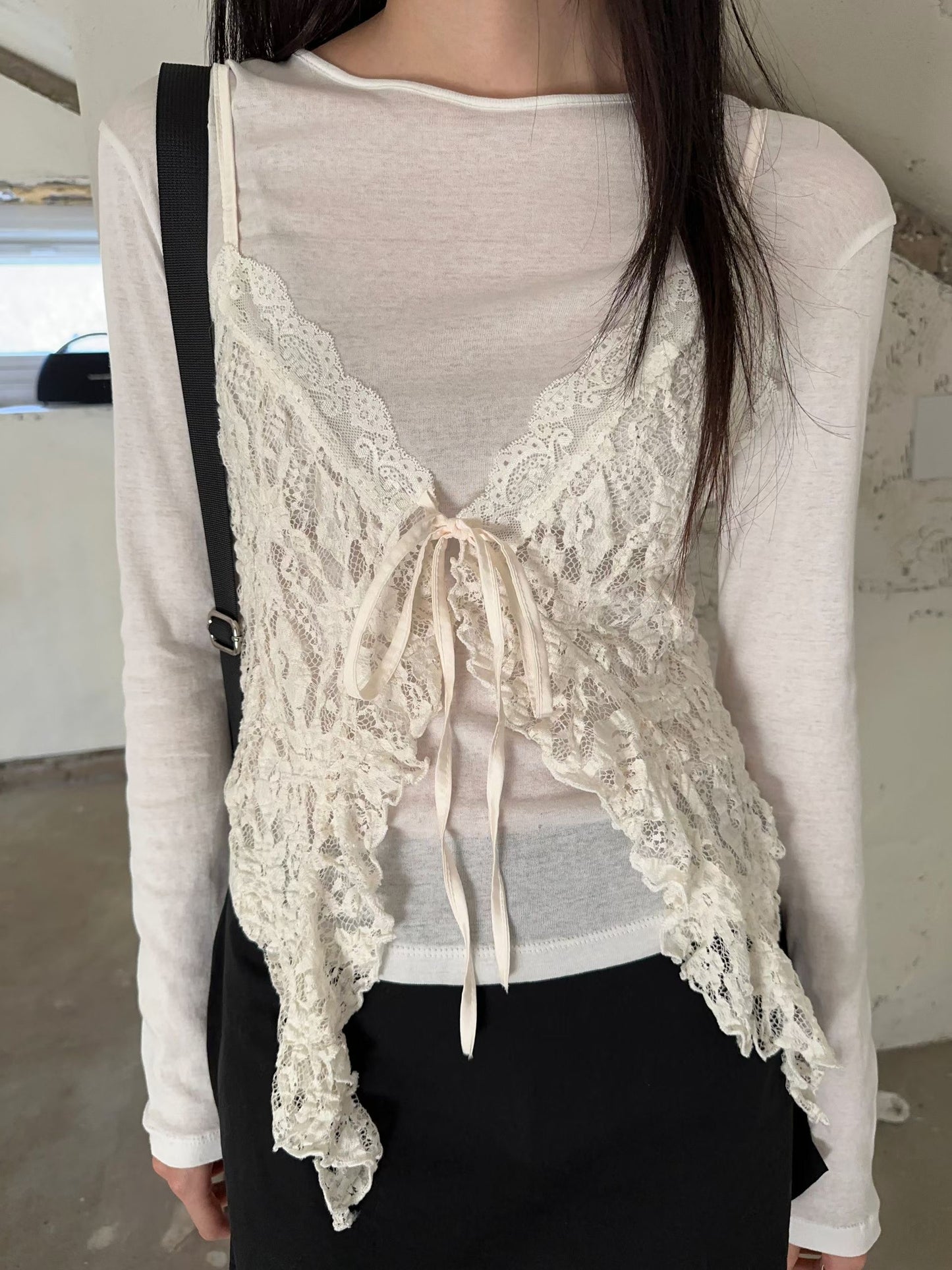 Lace Vest / 超靚嘅lace 輕盈百搭🤍✨