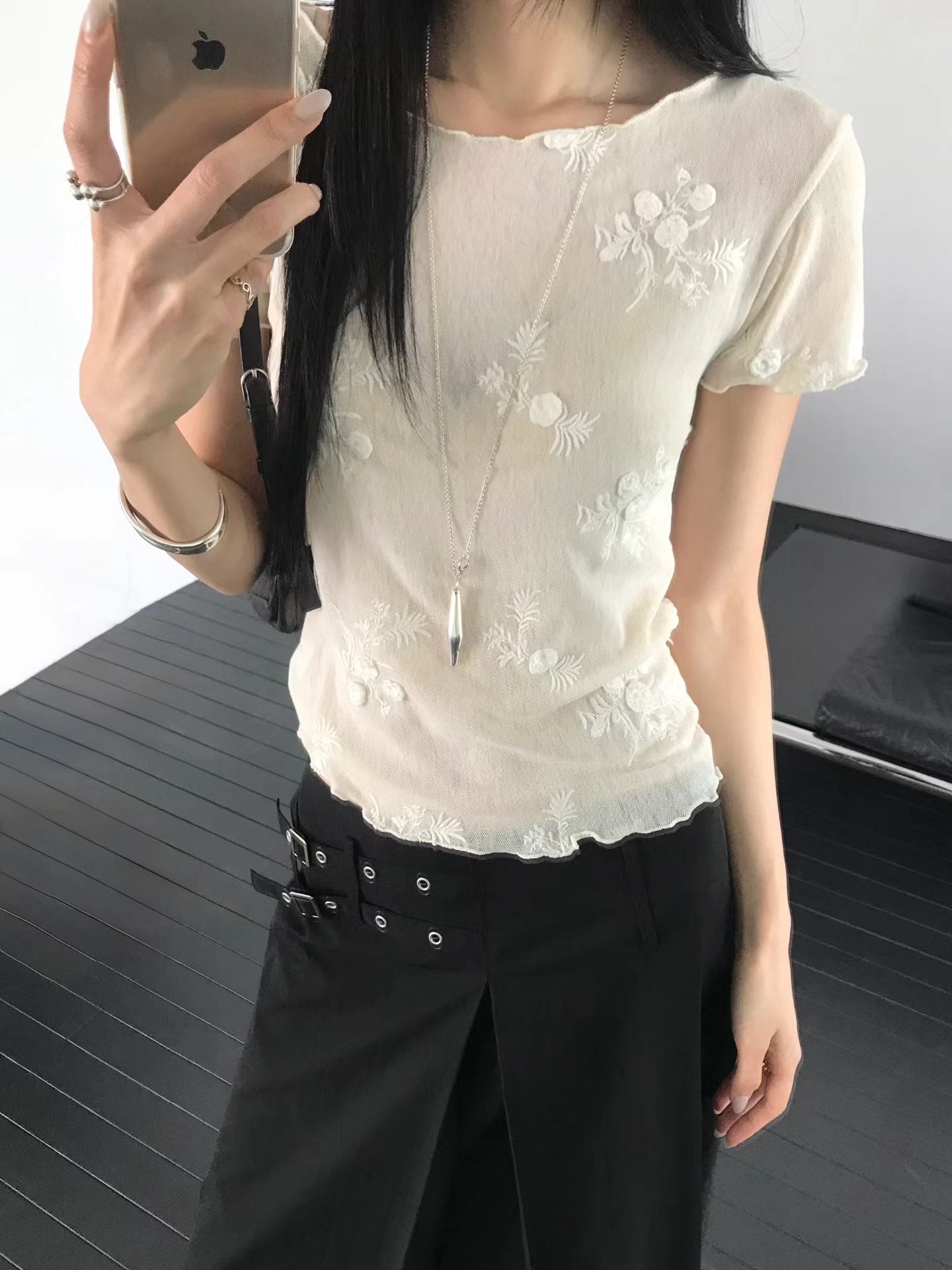 Wildflower Sheer Top / 必買！夏天必備刺繡Top ִֶָ𓂃 ࣪˖ ִִֶֶָ🥀་༘࿐